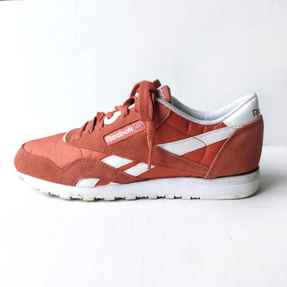 Reebok Classic Suede Sneaker - size 7.5