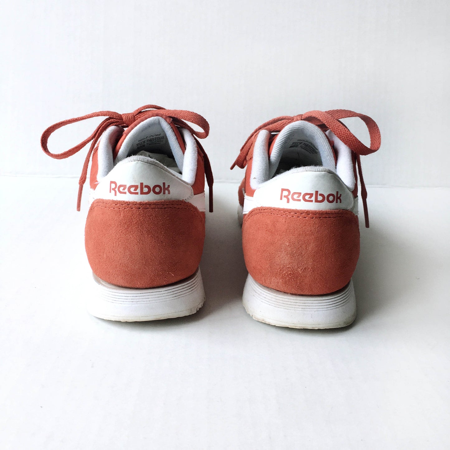 Reebok Classic Suede Sneaker - size 7.5