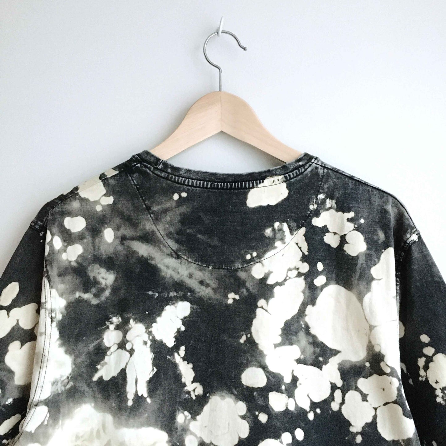 Rockets casino graphic bleach tie dye tee - size Medium