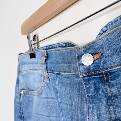 nwot revice true romance heart butt high waist flare leg jeans - size 29