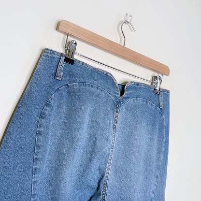 nwot revice true romance heart butt high waist flare leg jeans - size 29