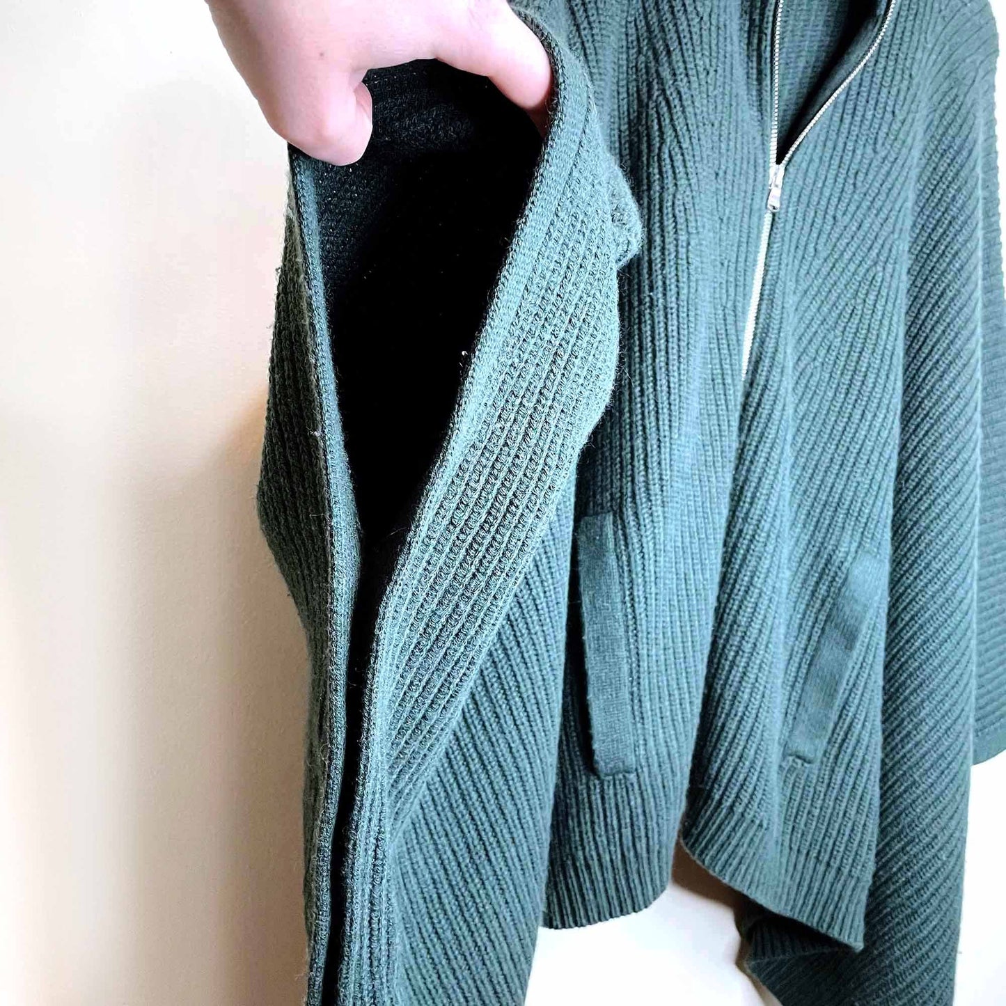 ralph lauren black label chunky ribbed knit wool-cashmere-silk cape - size xs/sm