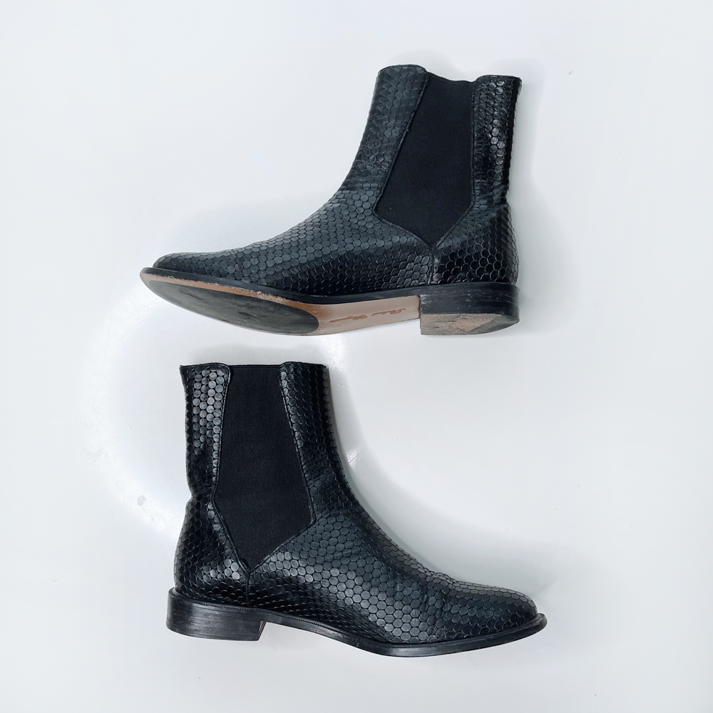 robert clergerie black textured chelsea boots - size 37