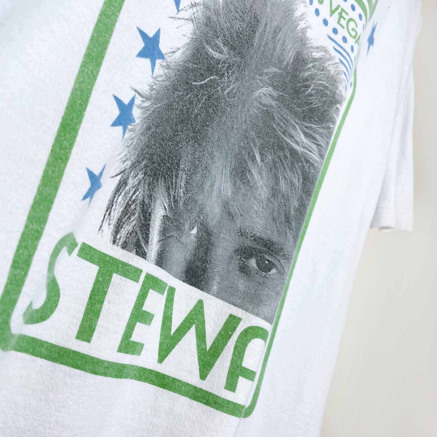 rod stewart live in las vegas graphic tee - size large