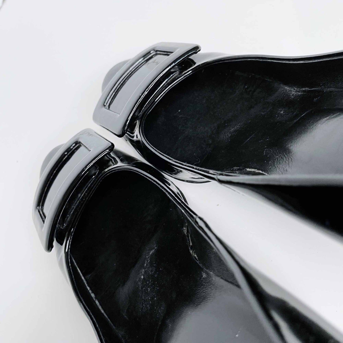 roger vivier black patent leather trompette pumps - size 36.5