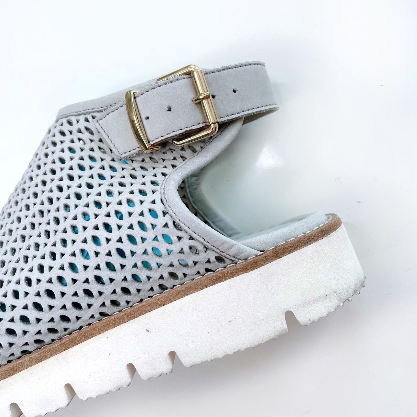 ron white perforated leather peep toe slingback sandals - size 37.5