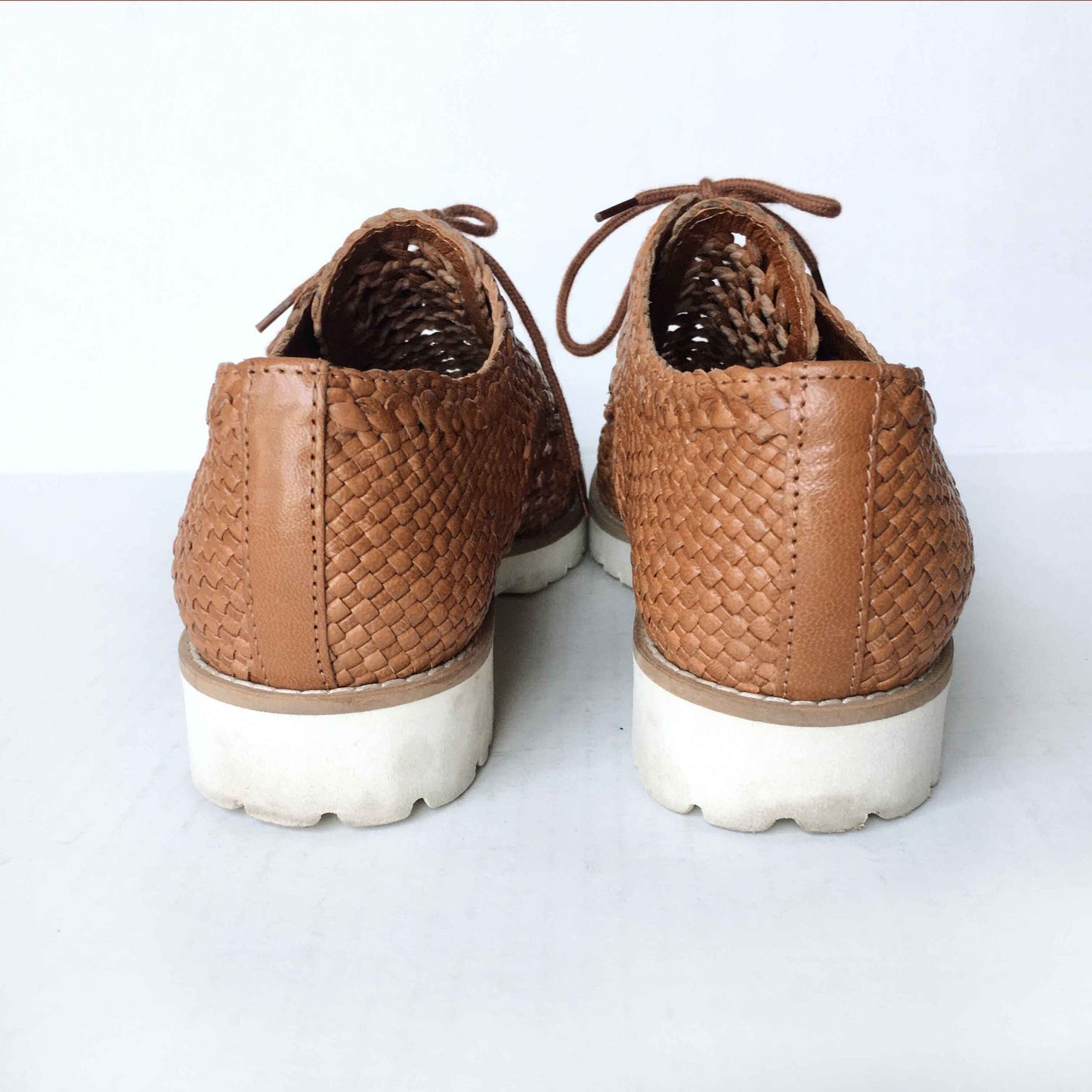 Ron White Signature braided leather lace-up loafer - size 7