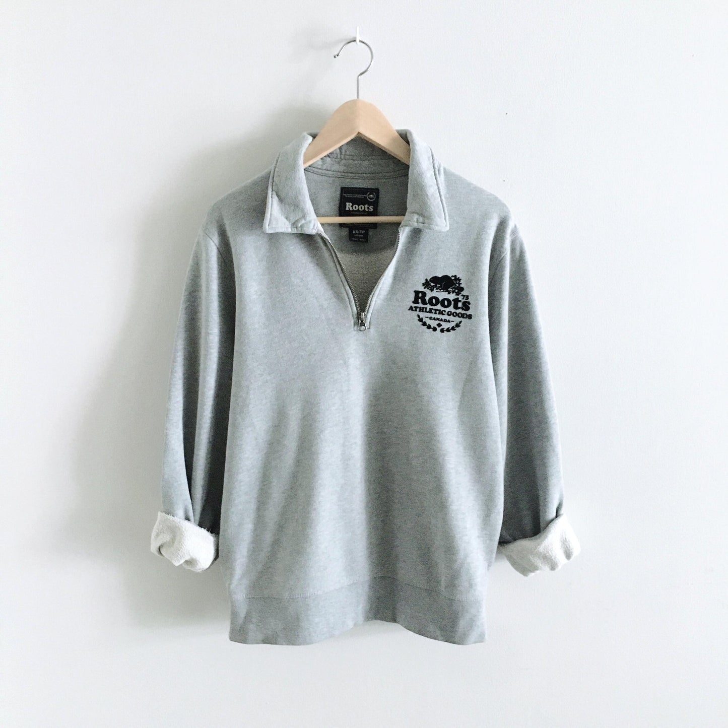 Roots Original 1/4 Zip Stein Sweatshirt - size xs