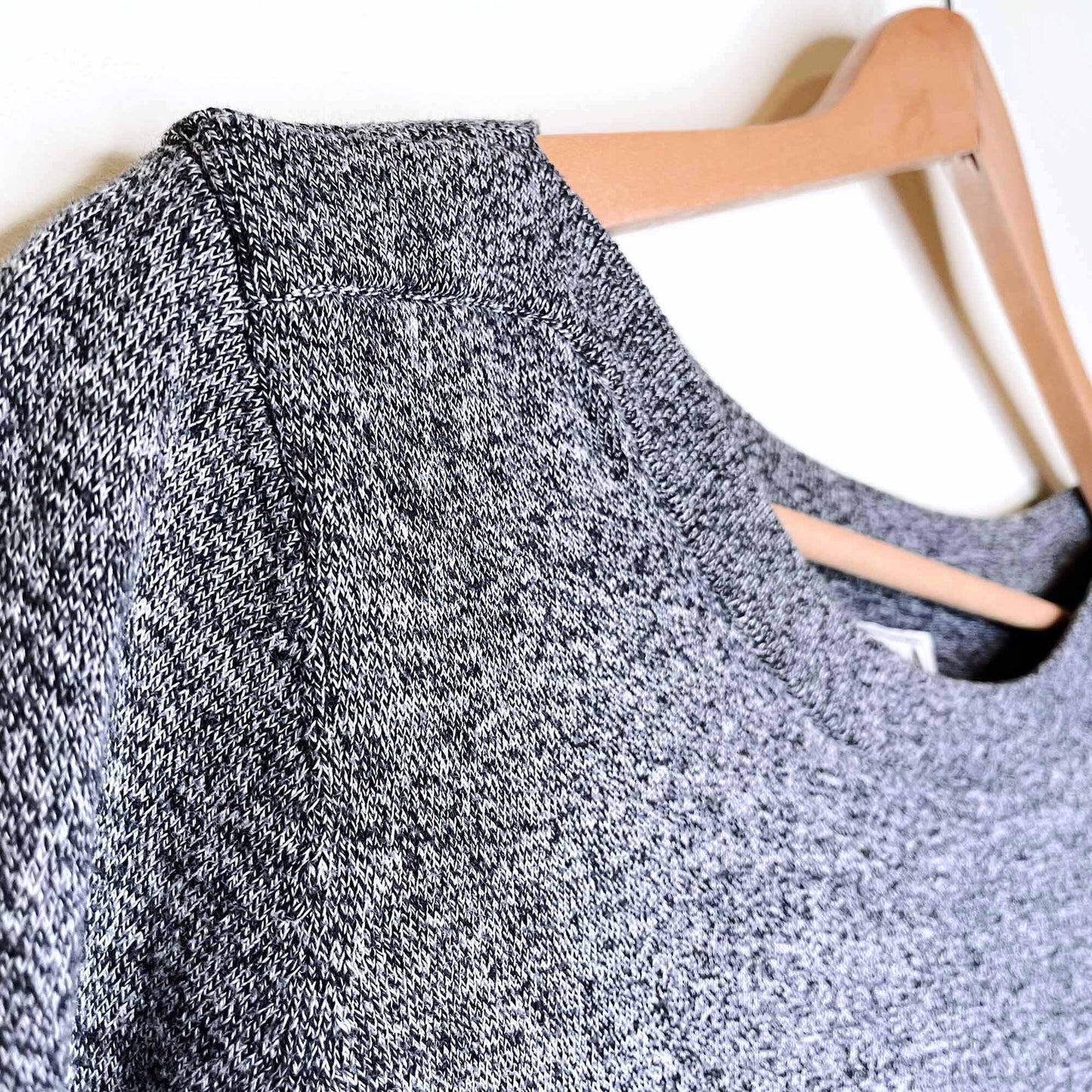 roots cabin heather long sleeve lightweight knit - size small