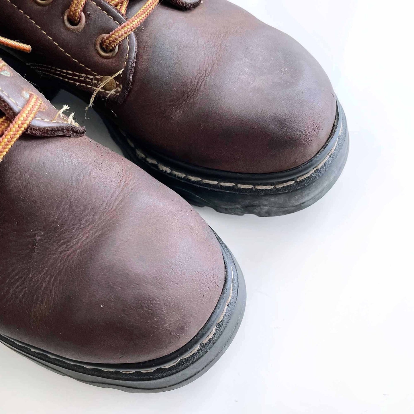 vintage roots tuff 90's lace up hiking boots - size 7