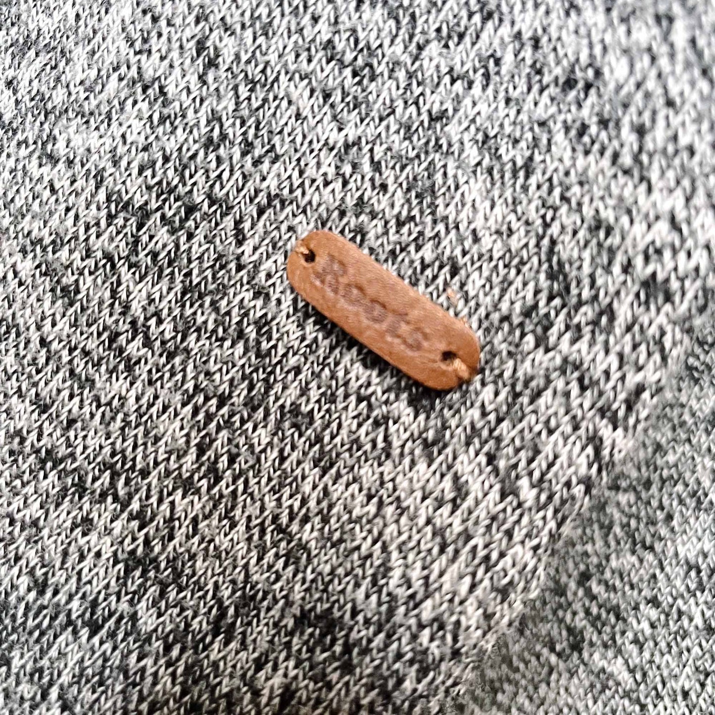 roots cabin heather long sleeve lightweight knit - size small