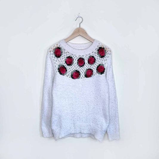 vintage crochet rose eyelash sweater - size small