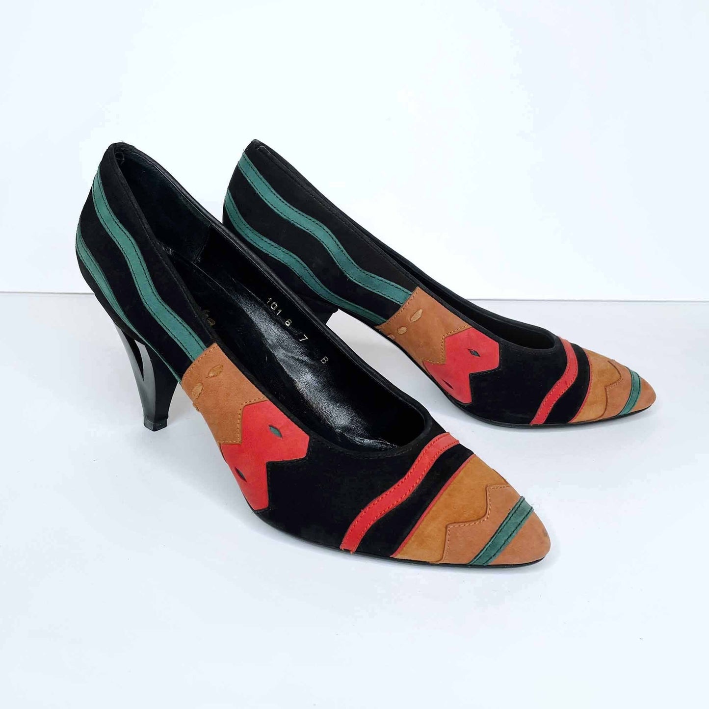 vintage sacha london suede pattern cut out heel pumps - size 7