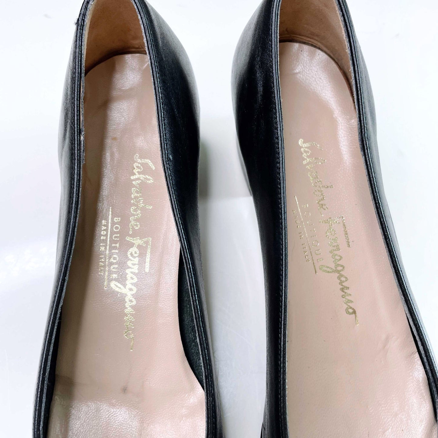 salvatore ferragamo black leather buckle day heel - size 8