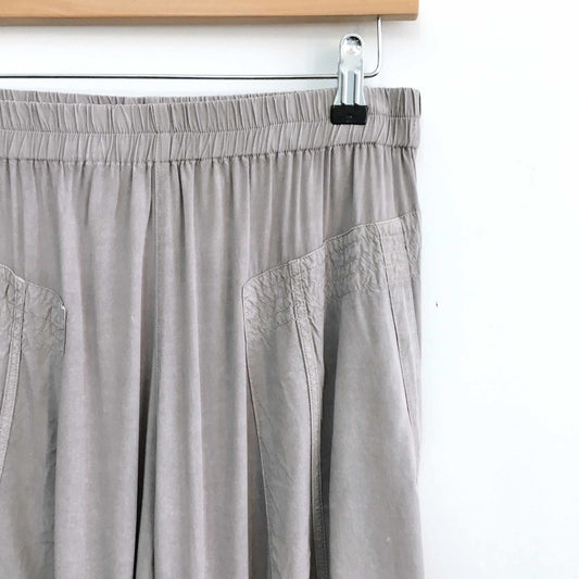 Saturday Sunday Mila Jogger - size Medium