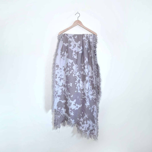 Aritzia blanket scarf - O/S