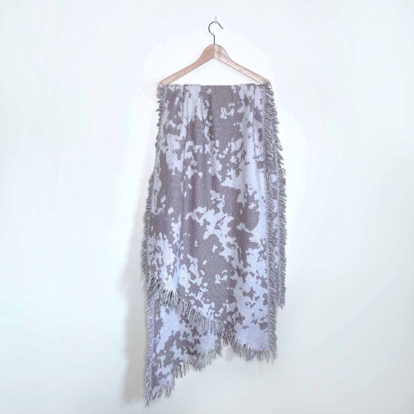 Aritzia blanket scarf - O/S