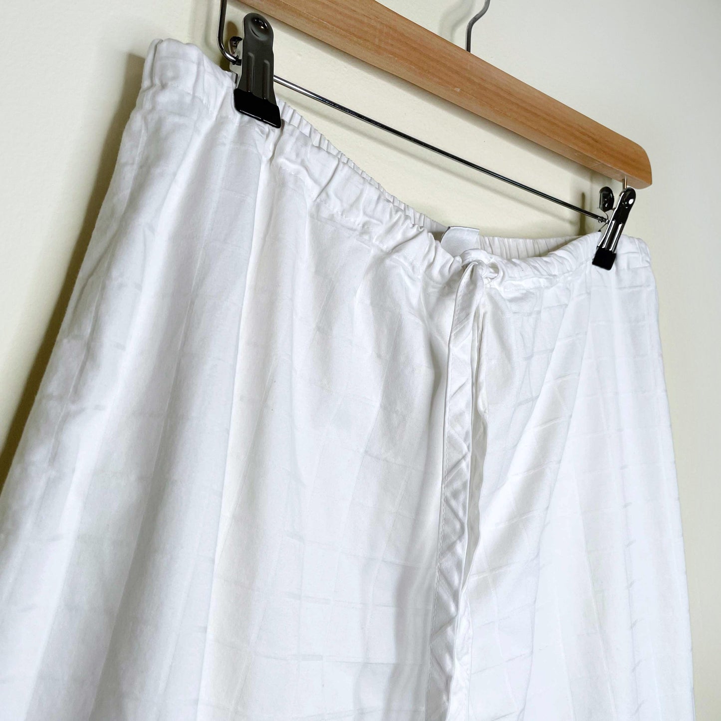 natori white cotton embroidered pajama set - size large