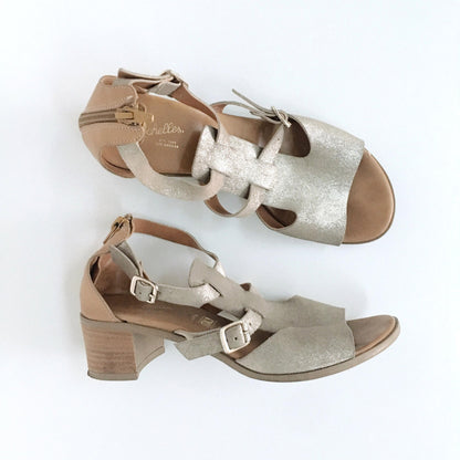 Seychelles gold strappy leather sandal - size 7