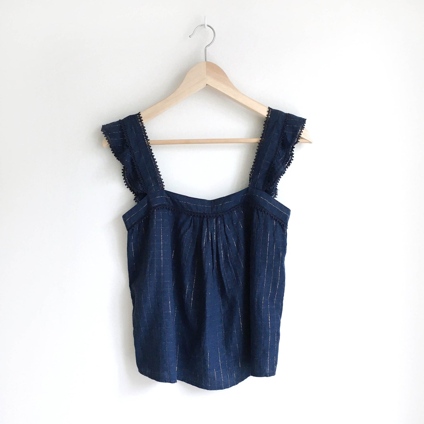 sézane button back romantic blouse - size 34