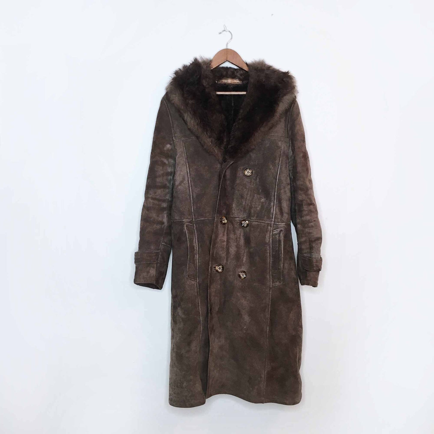 Long sheepskin jacket with fur collar - size Medium