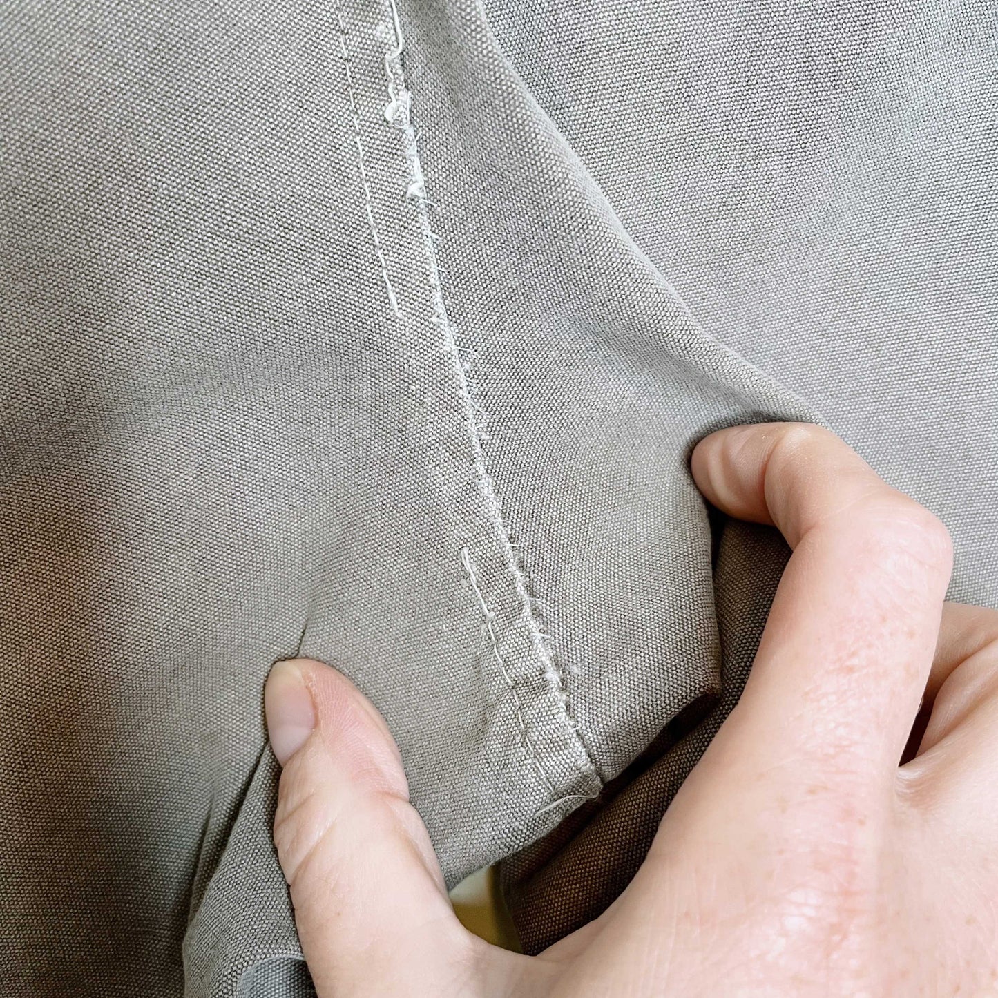 survival outfitters utility cargo shorts - size 34