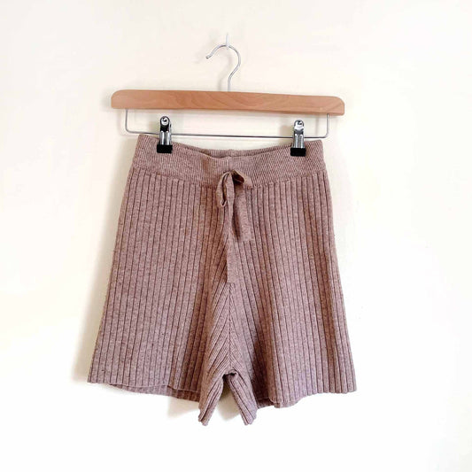 vintage ribbed knit tan lounge shorts - size small