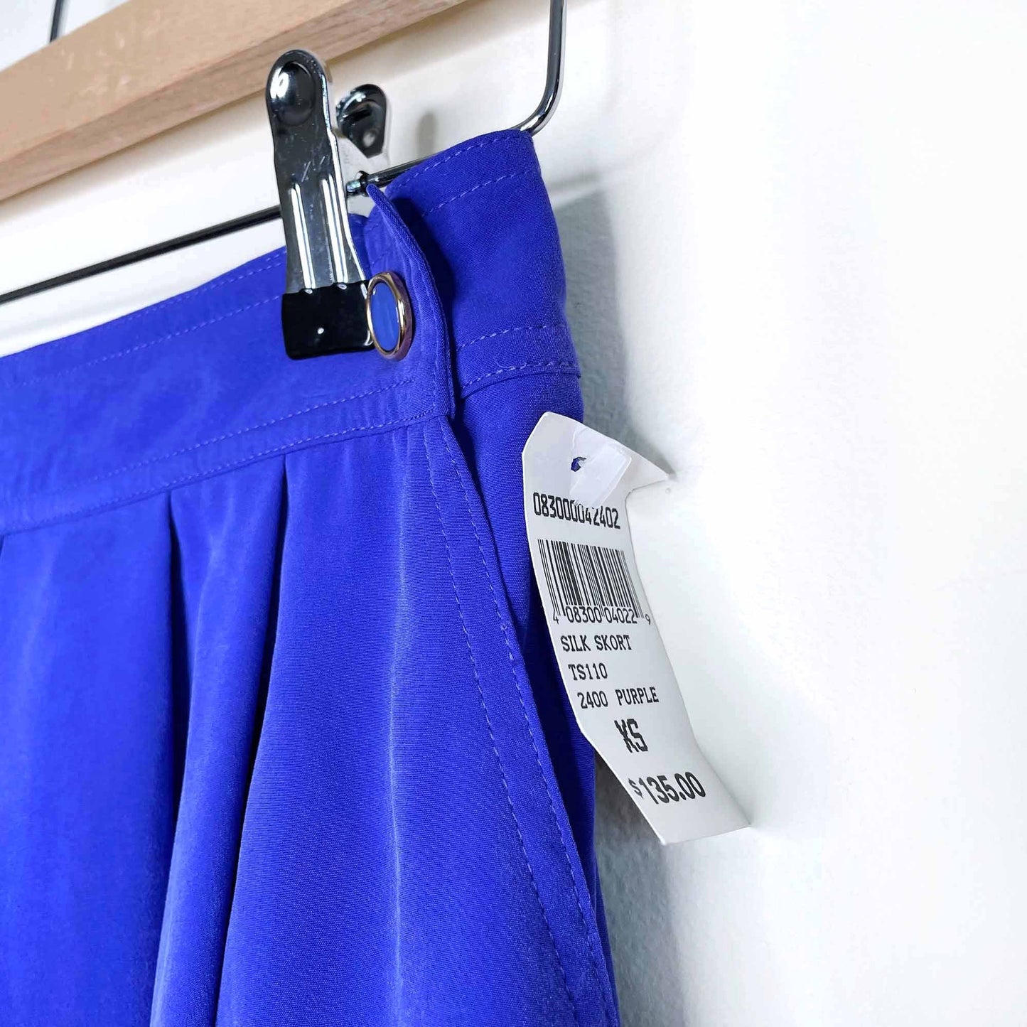 nwt deadstock vintage 'tilley silk' high rise pleated shorts - size xs