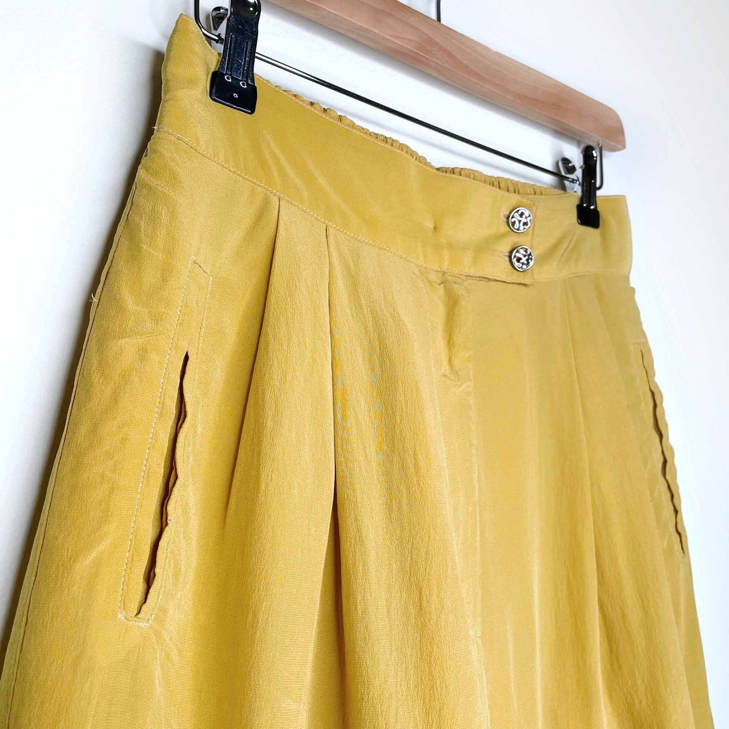vintage silk collection yellow high rise trouser shorts - size medium