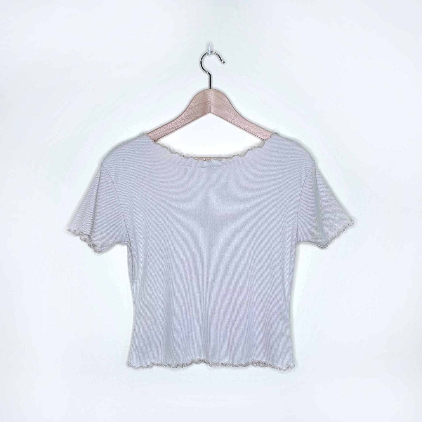 vintage basic style curly hem cropped ribbed tee - size medium