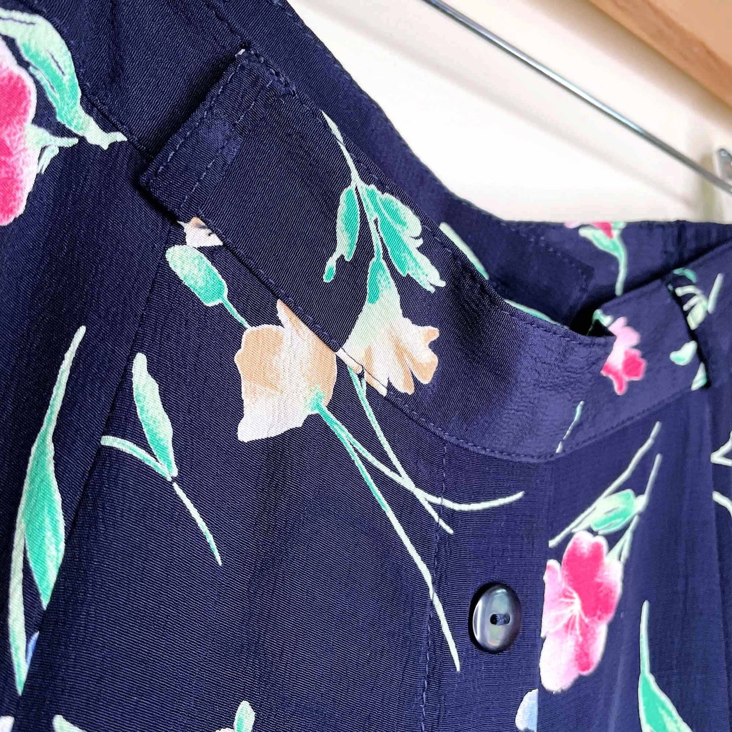 vintage conrad c floral button down midi skirt - size 2