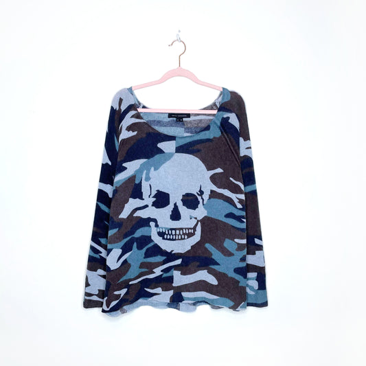 skull cashmere scout camo print skull sweater - size medium