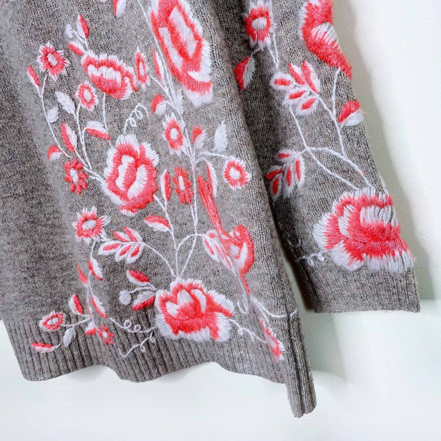 sleeping on snow floral embroidered wool-blend sweater - size xs