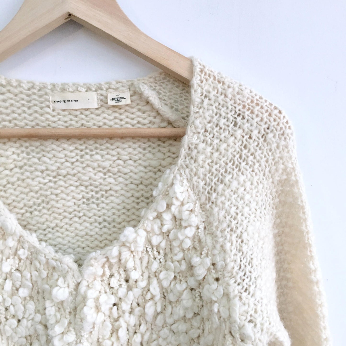 Sleeping on Snow boucle crop Cardigan - size Small