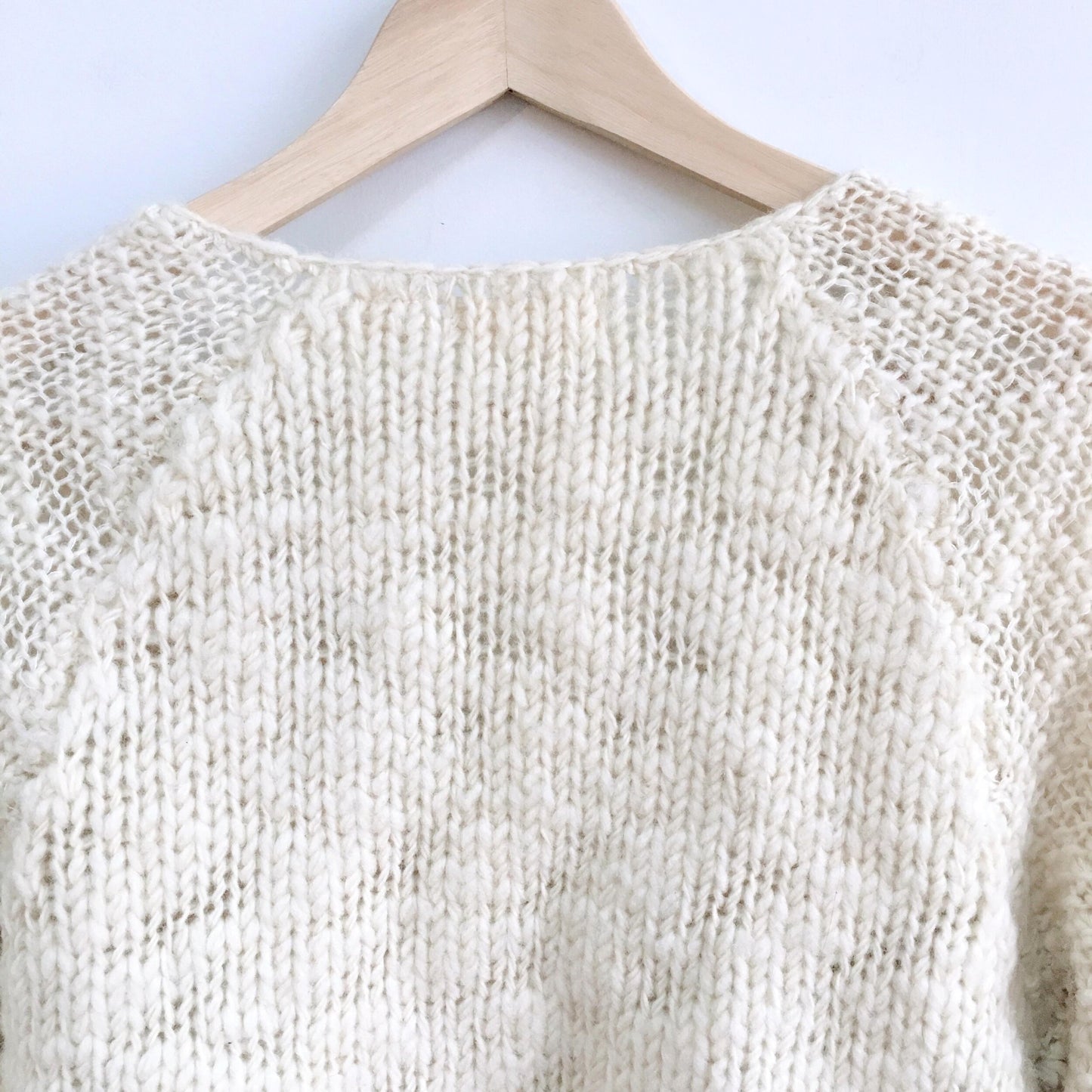 Sleeping on Snow boucle crop Cardigan - size Small