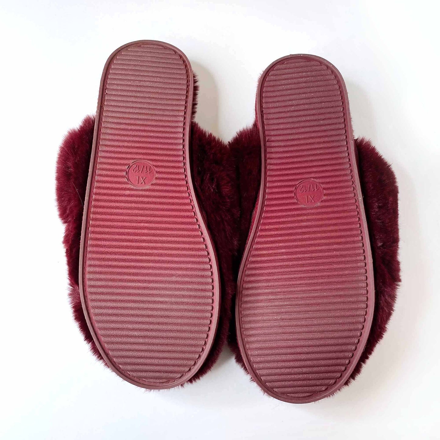 super soft fuzzy slippers - size 11/12