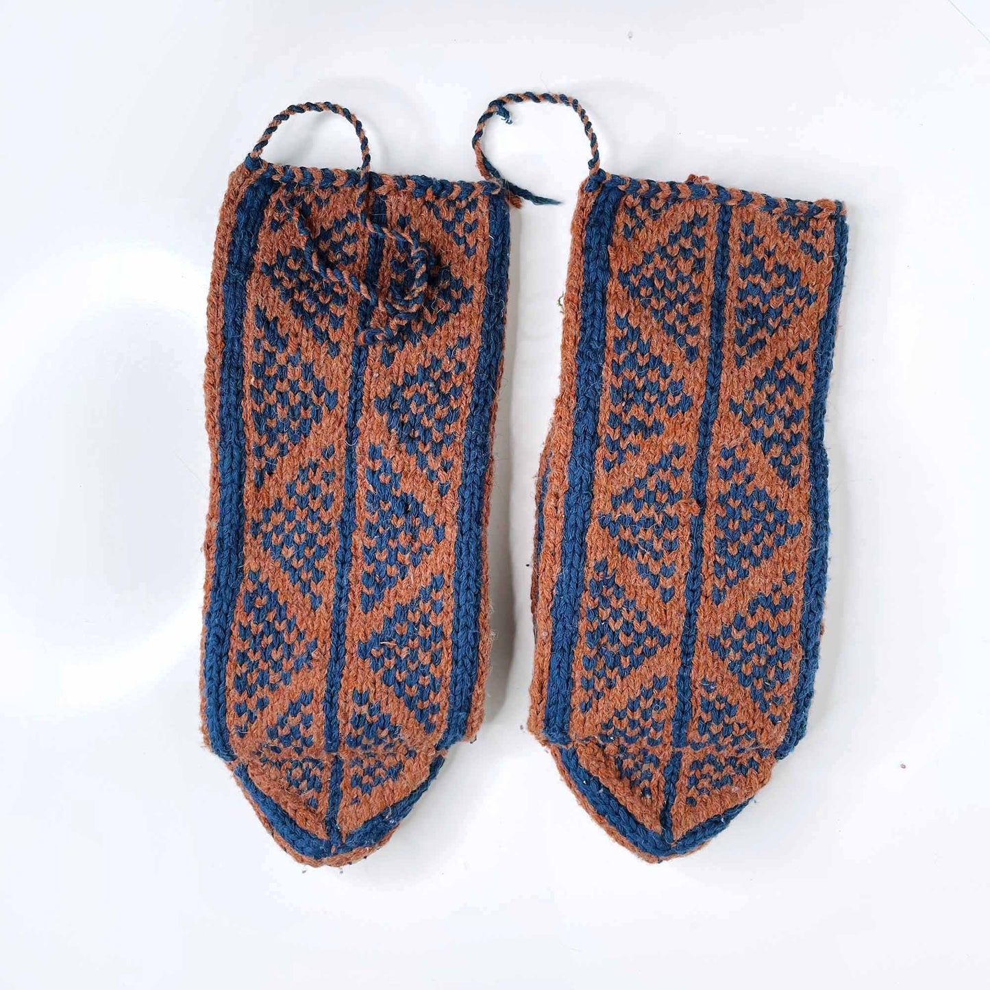 hand-knit koa mukluk wool slipper socks - size xl