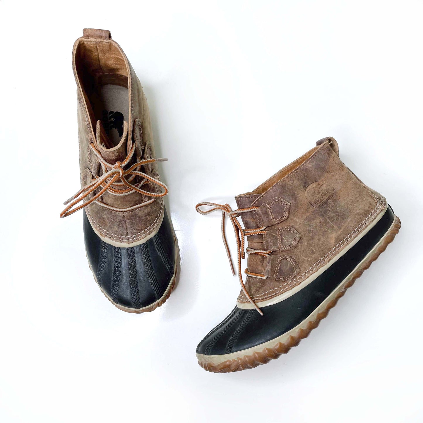 sorel out n about waterproof chelsea duck boot - size 8