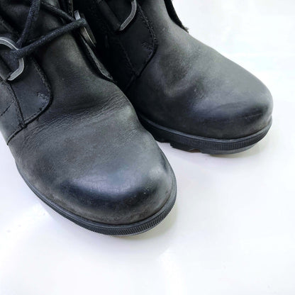 sorel black leather joan of arctic II wedge boots - size 8