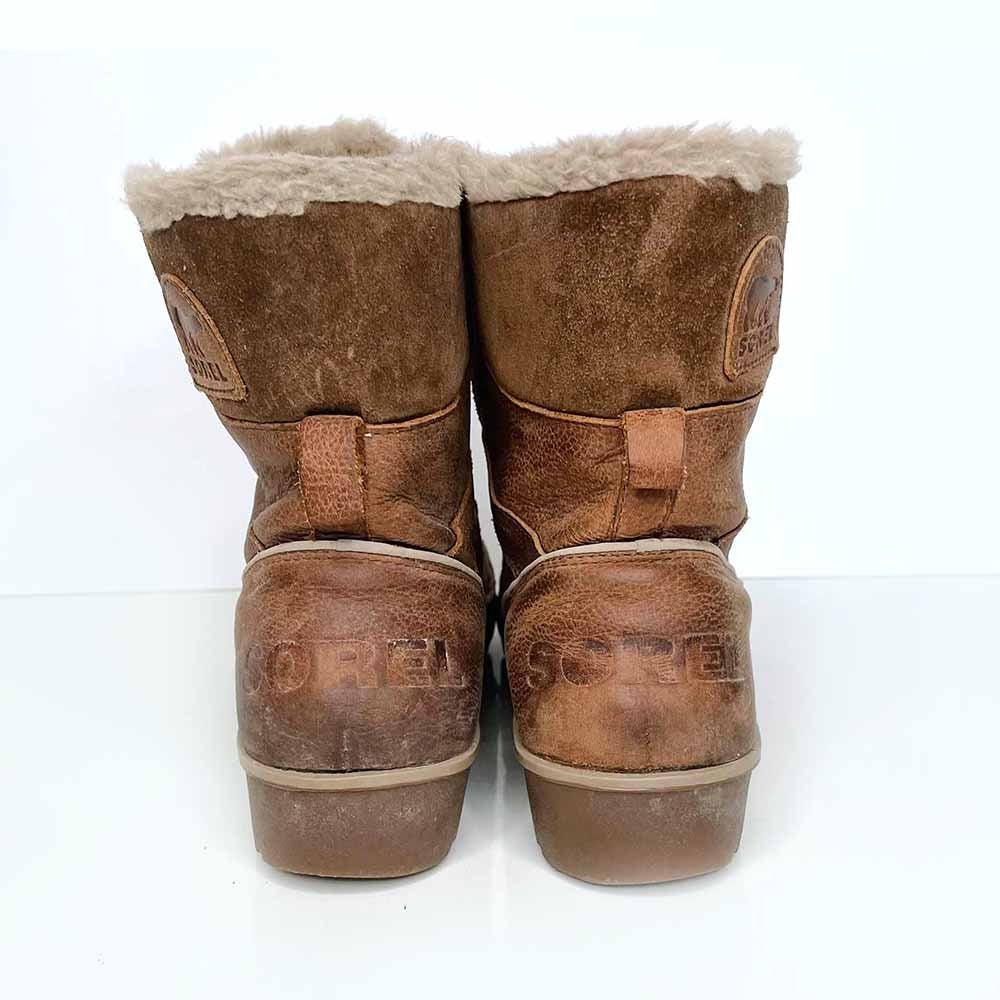 sorel brown leather winter boots with faux fur lining - size 8