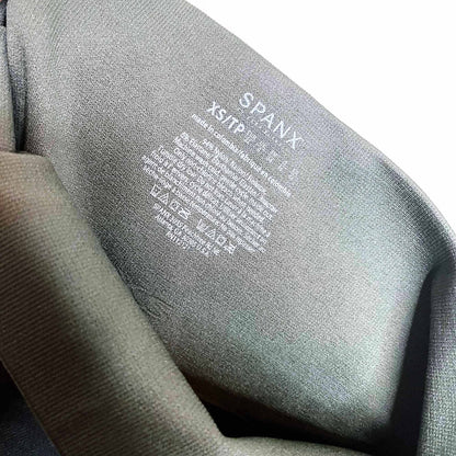 spanx look at me now seamless legging in camo - size xs