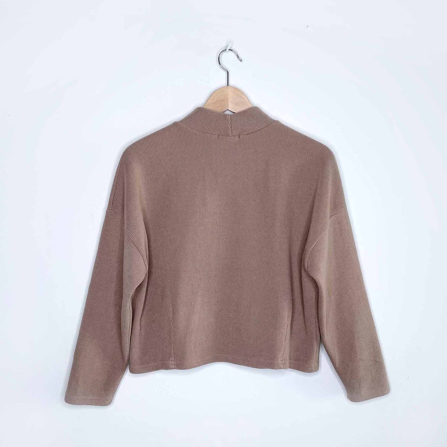 Spring Company Seoul mockneck crop sweater - size Small