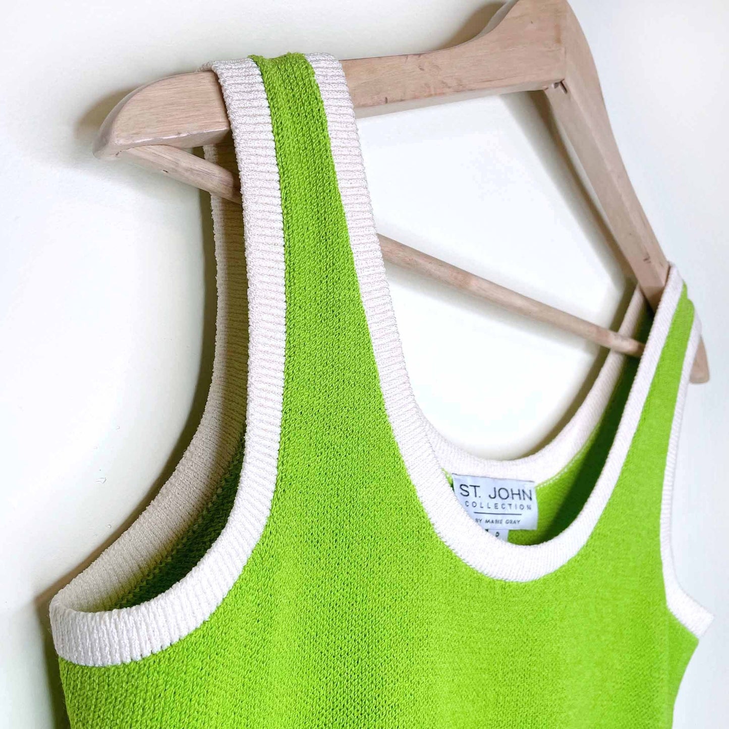 vintage st john 70's mod retro knit tank - size P