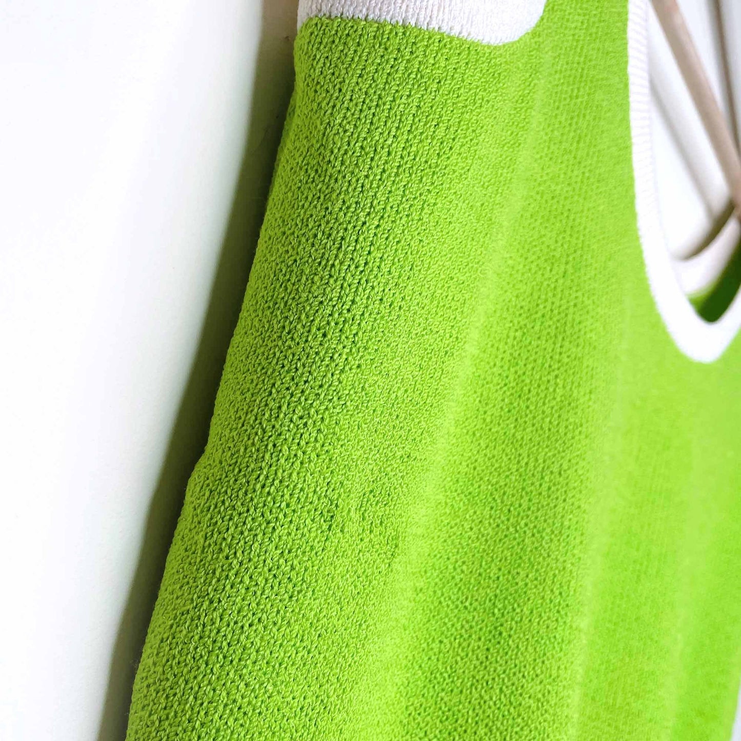 vintage st john 70's mod retro knit tank - size P