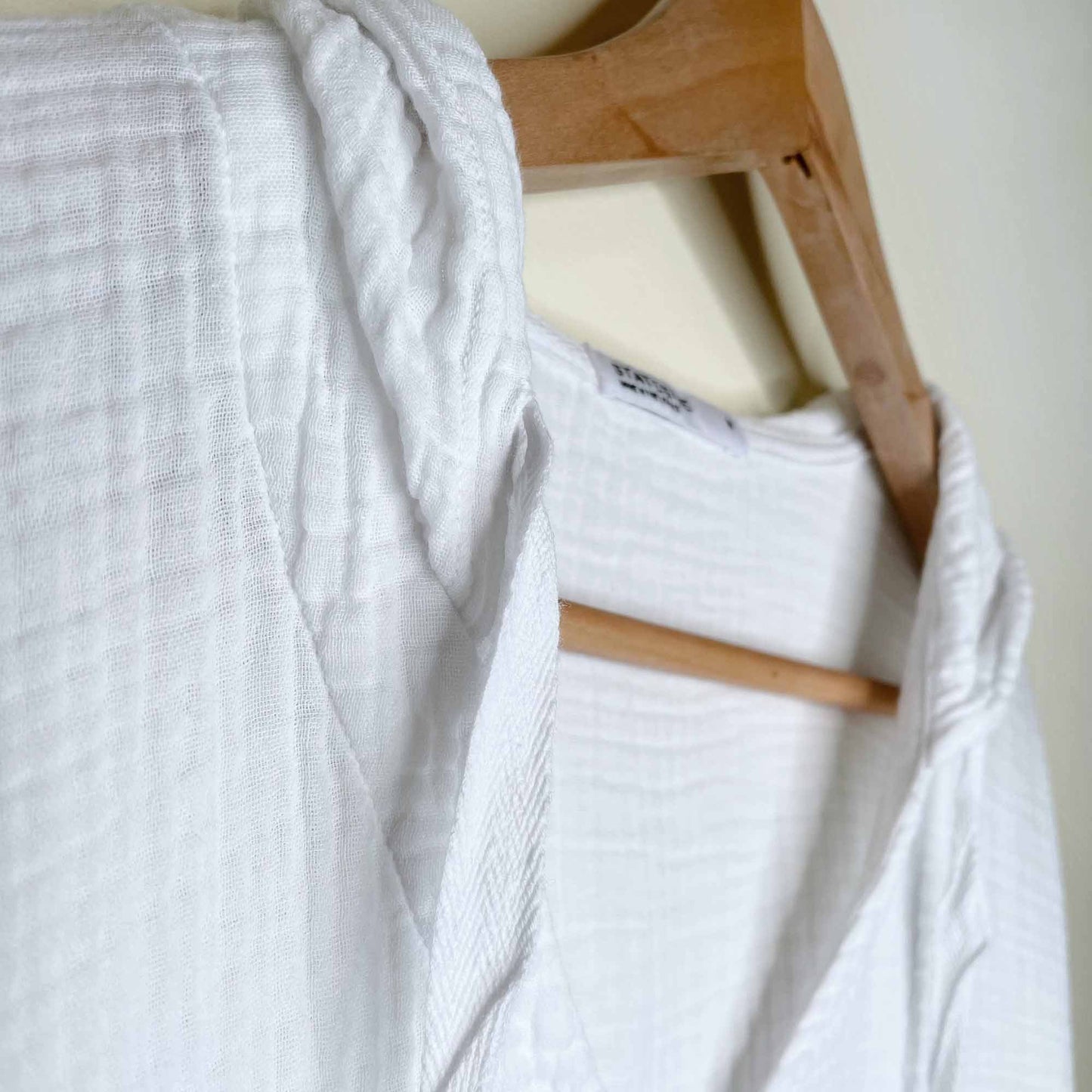 stateside super soft gauze poncho hoodie - size medium