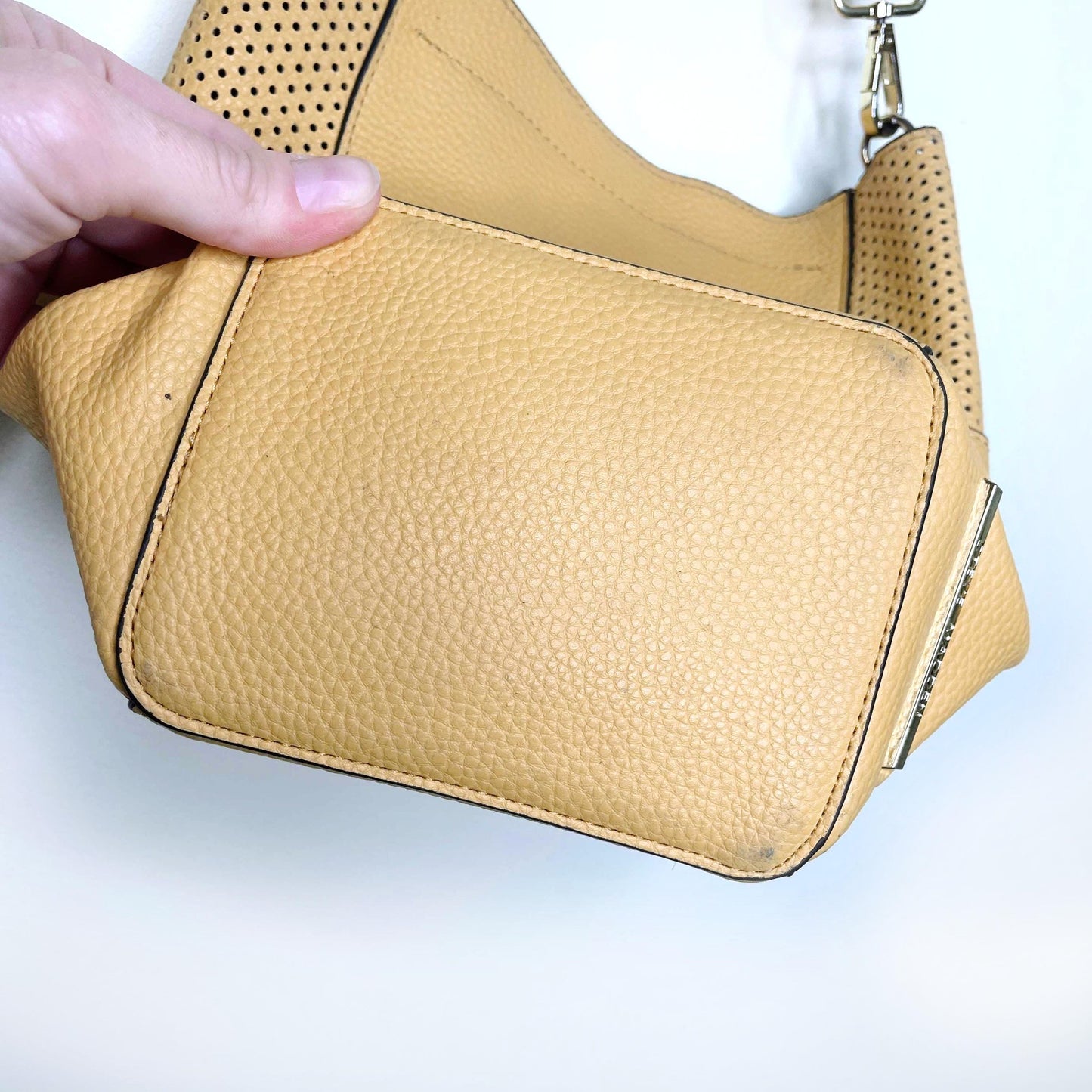 steve madden yellow bjayla bucket crossbody bag