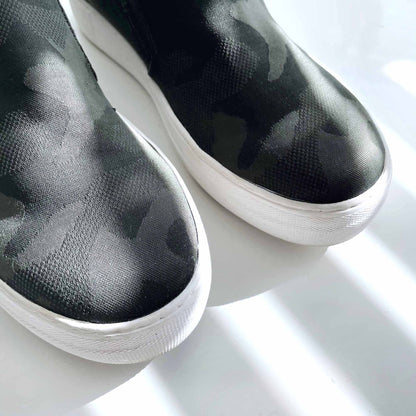 steve madden gills camo flatform sneakers - size 8.5