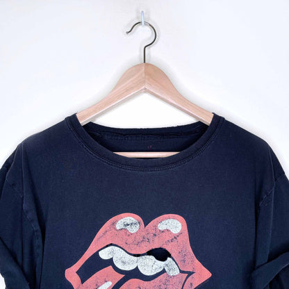 Rolling Stone distressed band tee - size Medium
