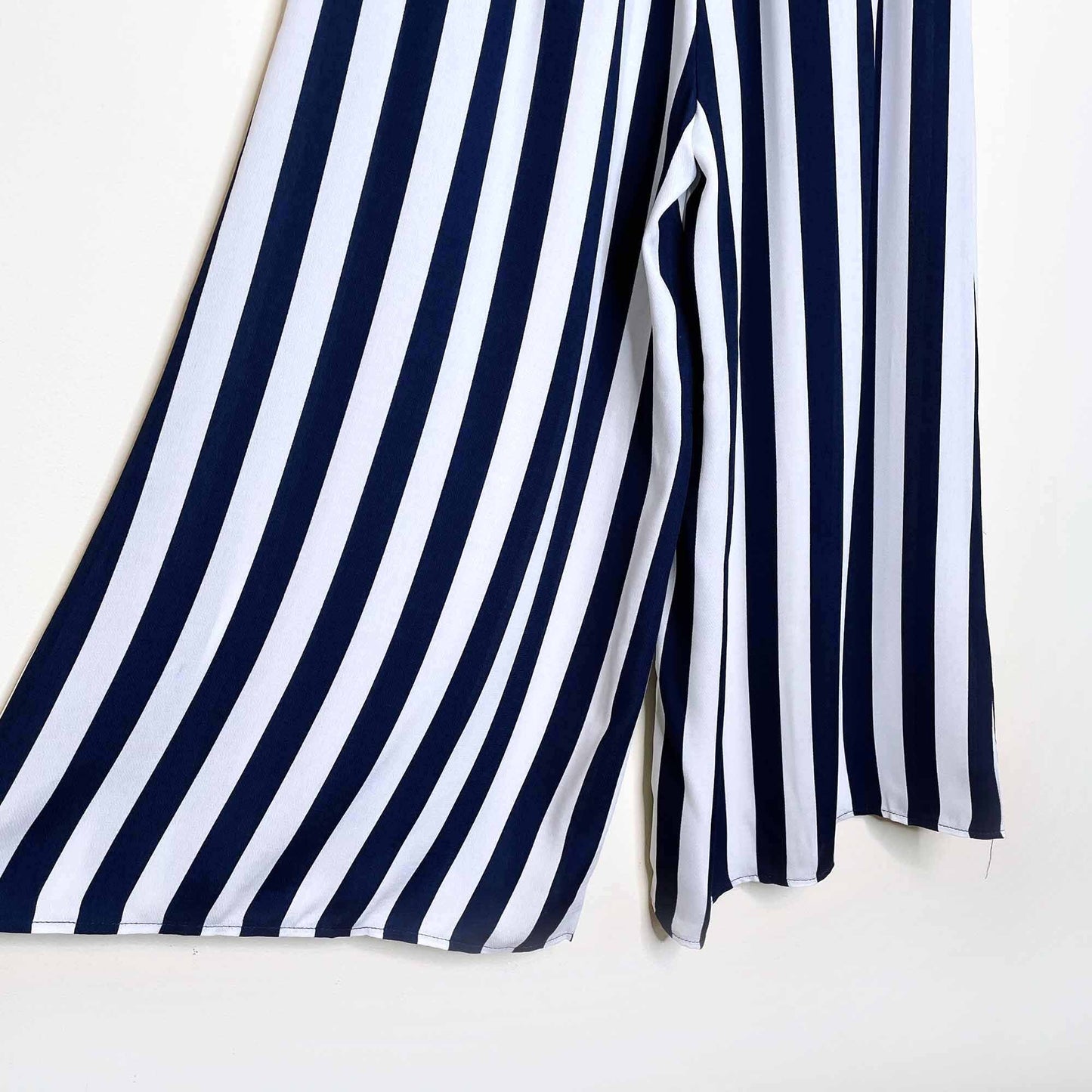 nwt red coral high rise striped pull-on wide leg palazzo pants - size small