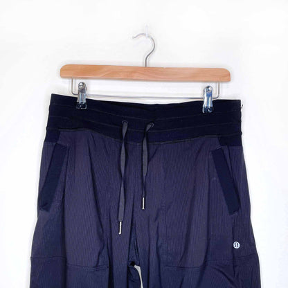 lululemon on the move dance studio full length pants - size 8